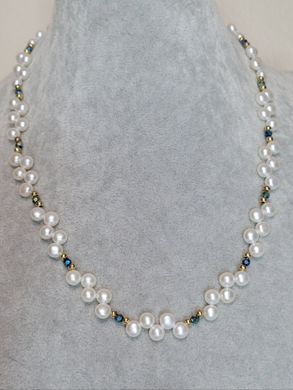 Freshwater Cultured Pearl Woven Zig-Zag Choker Necklace W/ Gold Tone Hook Clasp